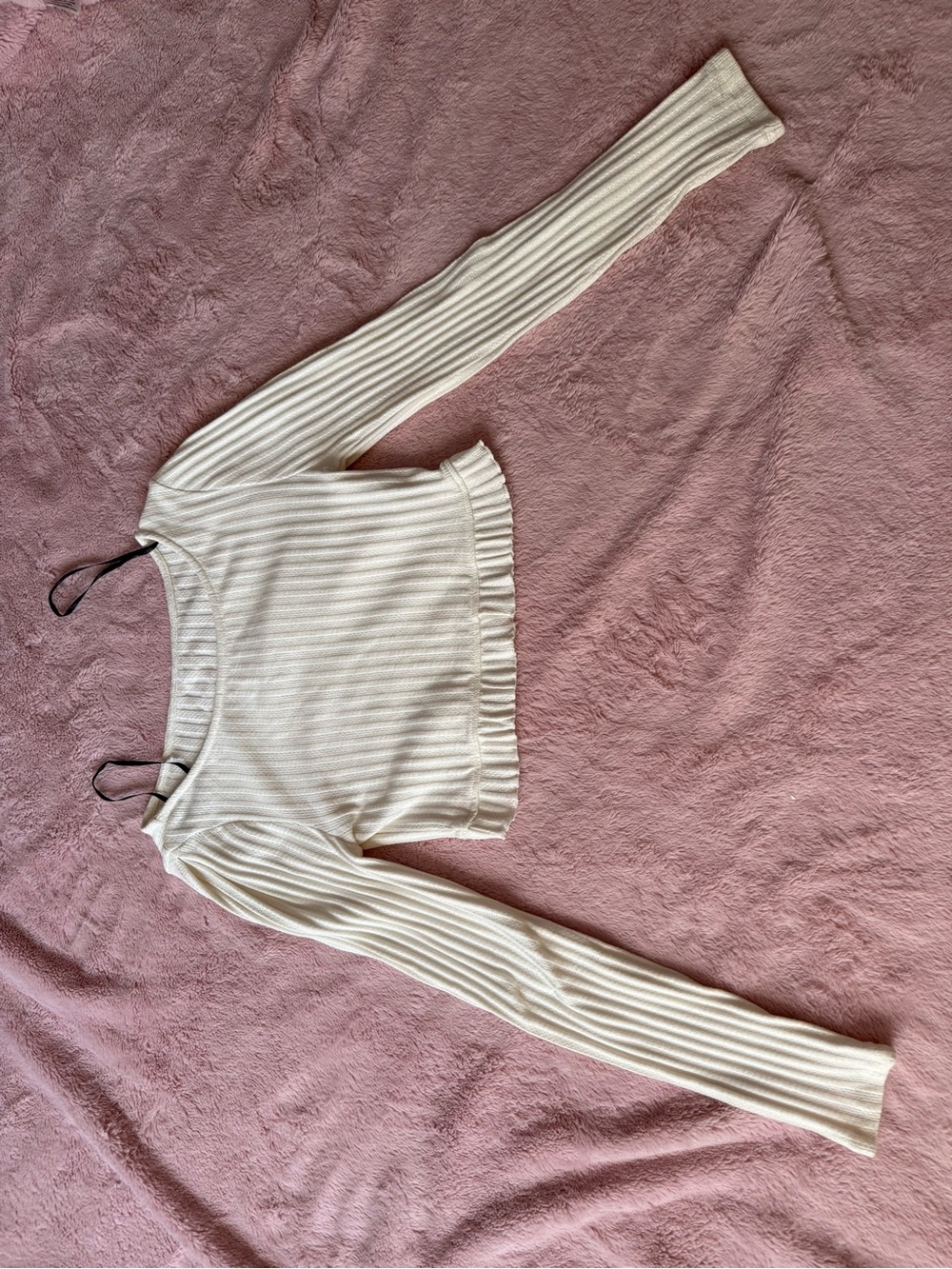 Forever 21 Cream Ribbed Long-Sleeve Crop Top